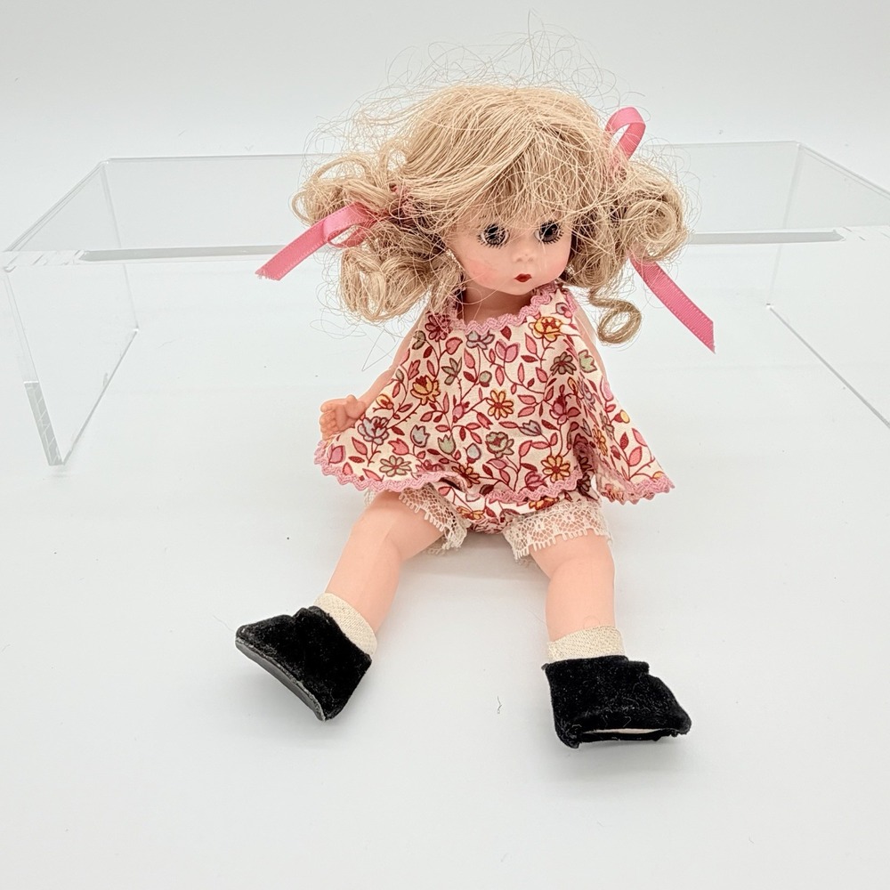 Vintage Madam Alexander 8" Doll Wendy Loves Her Sundress Blonde Blue Eyes